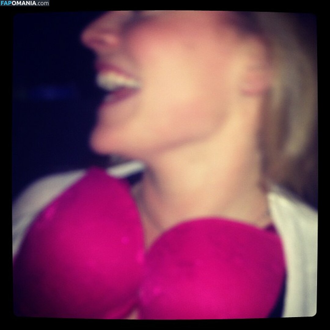 Elise Thorsnes Nu Foto vazada #18
