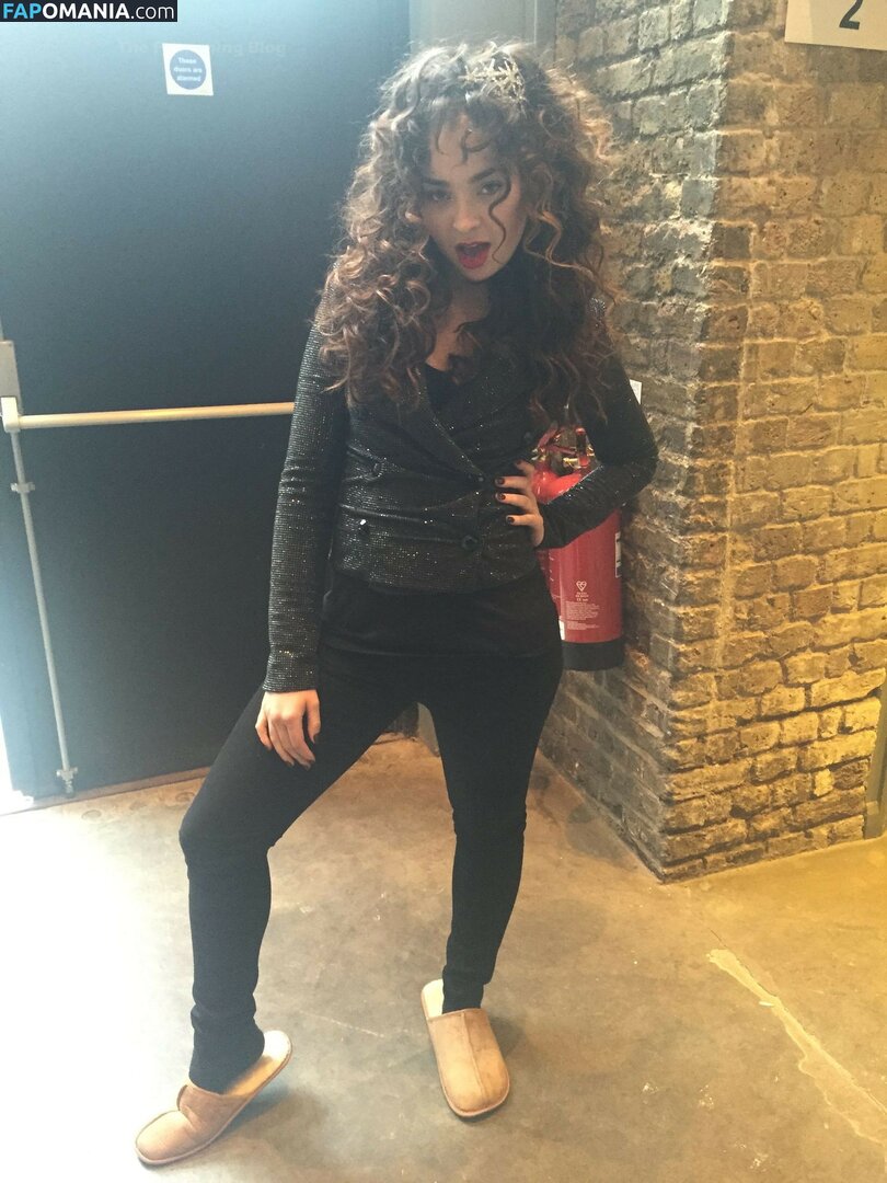 Ella Eyre Nu Foto vazada #15