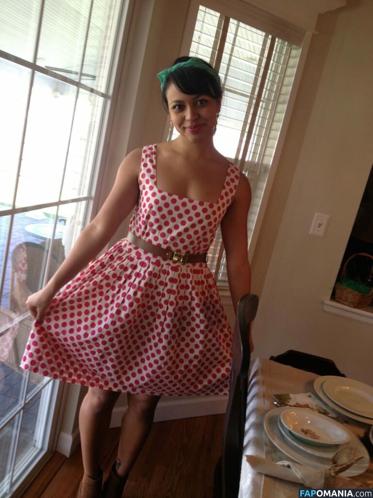 Ellenore Scott Nu Foto vazada #5