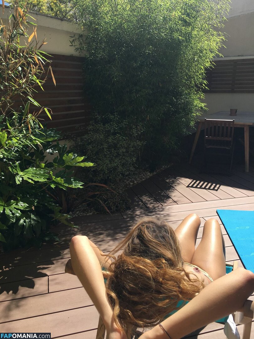 Elodie Fontan Nu Foto vazada #7