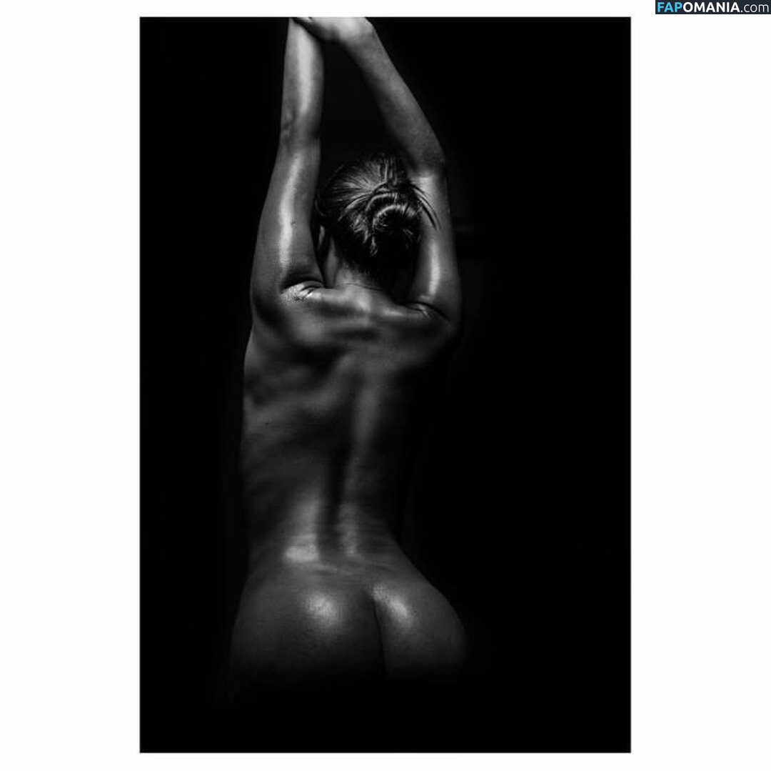 Elsie Hewitt Nu Foto vazada #184