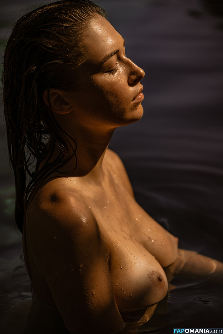 Elsie Hewitt Nu Foto vazada #881