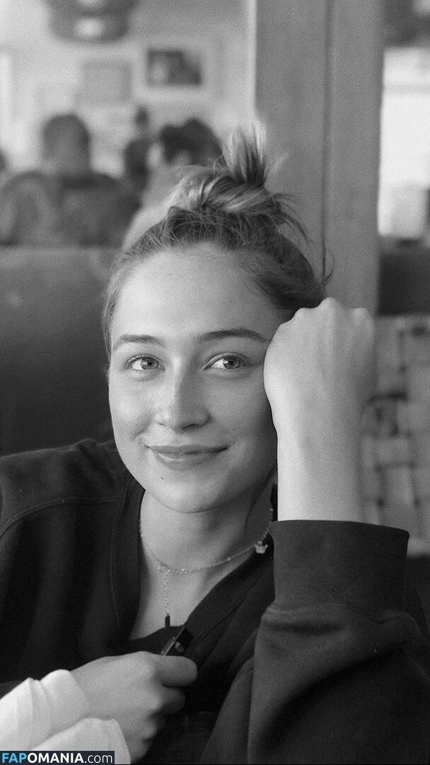 Elsie Hewitt Nu Foto vazada #955