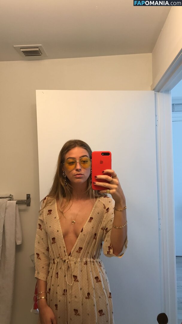 Emili Sindlev Nu Foto vazada #12