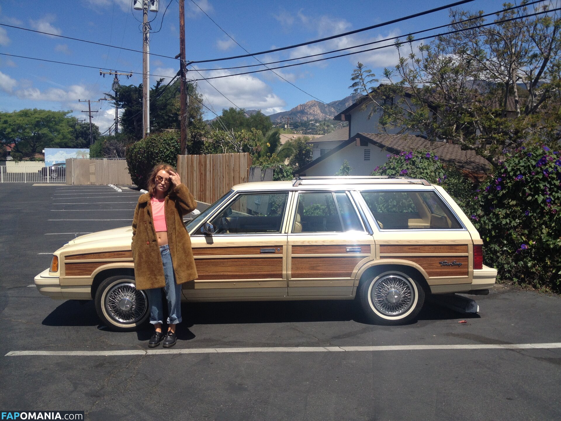 Emily Browning Nu Foto vazada #20