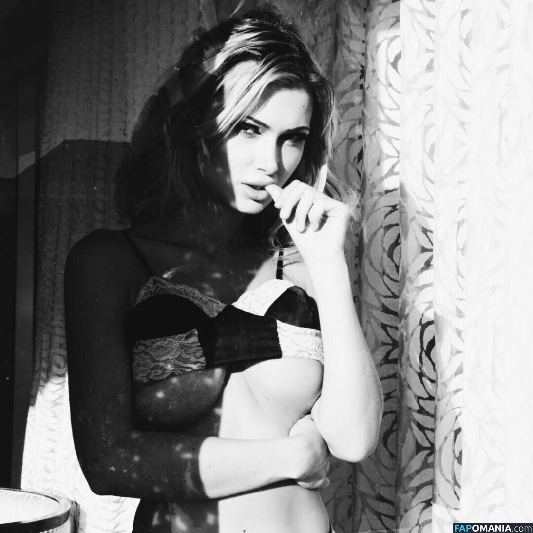 Emma Hernan Nu Foto vazada #695