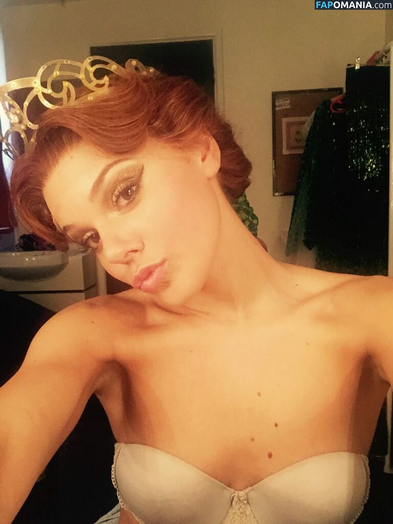 Faye Brookes Nu Foto vazada #5