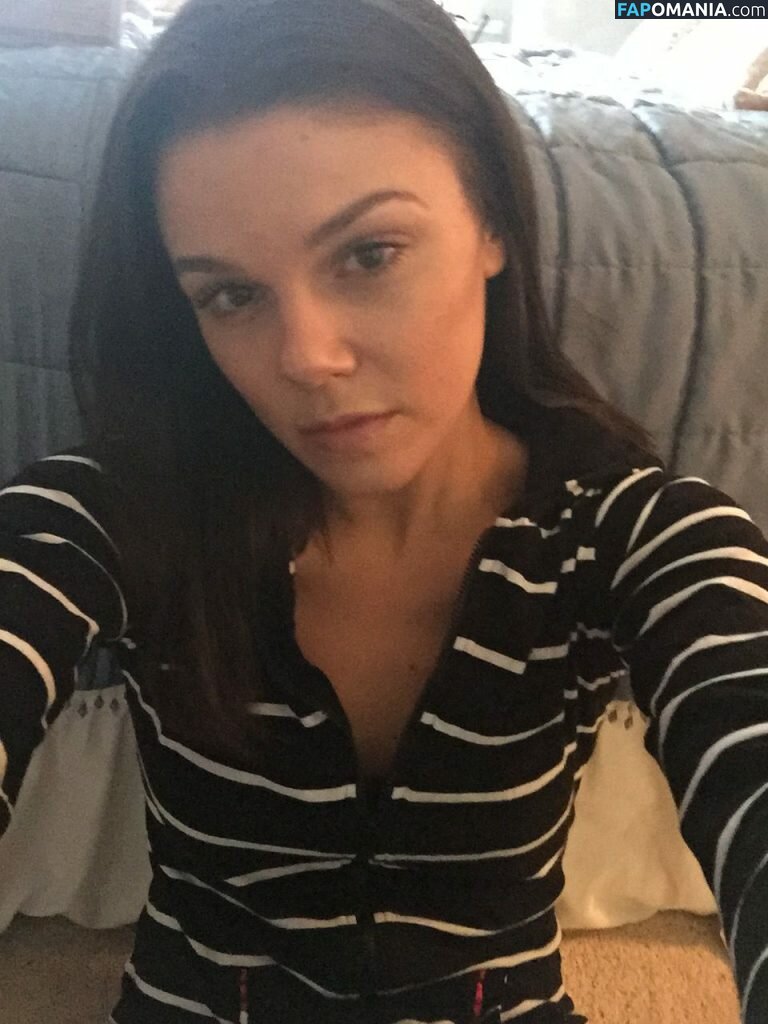 Faye Brookes Nu Foto vazada #8