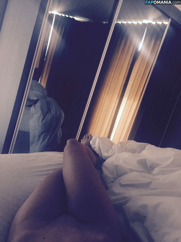 Faye Brookes Nu Foto vazada #18