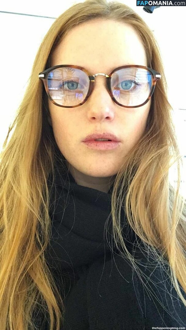 Fleur Geffrier Nu Foto vazada #8