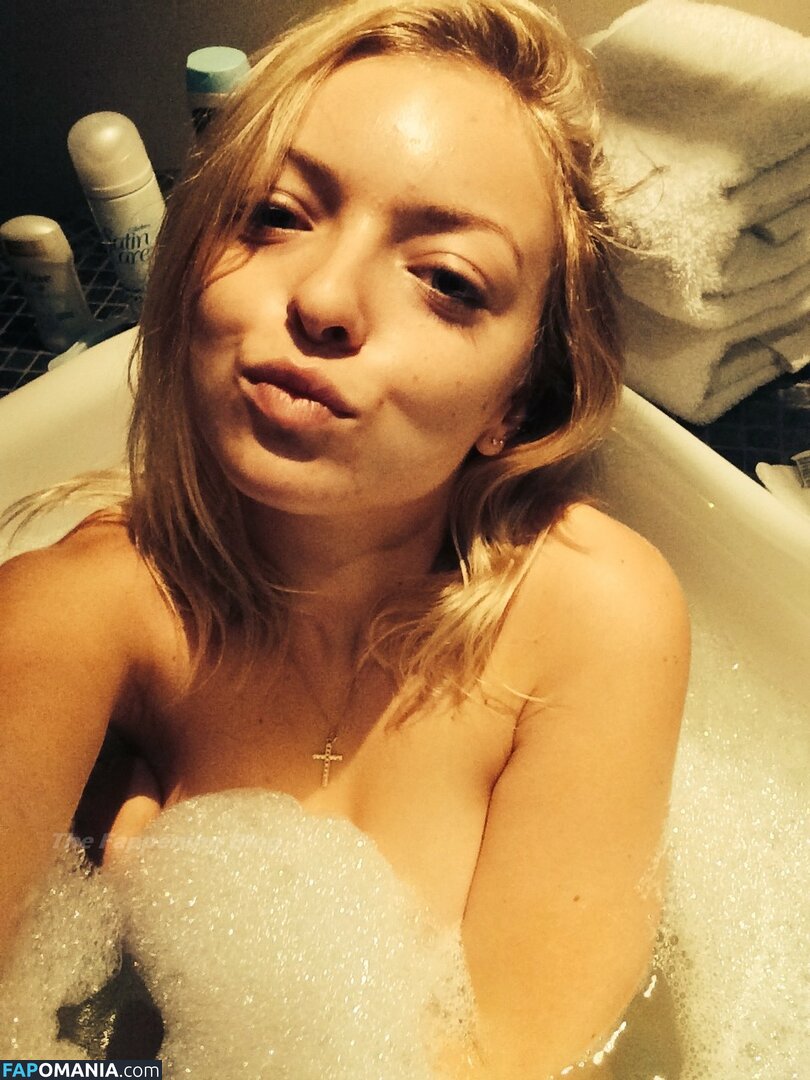 Francesca Eastwood Nu Foto vazada #2