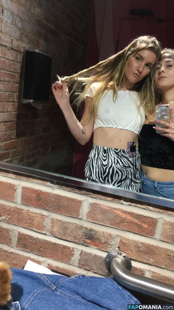 Hannah Schewel Nu Foto vazada #45