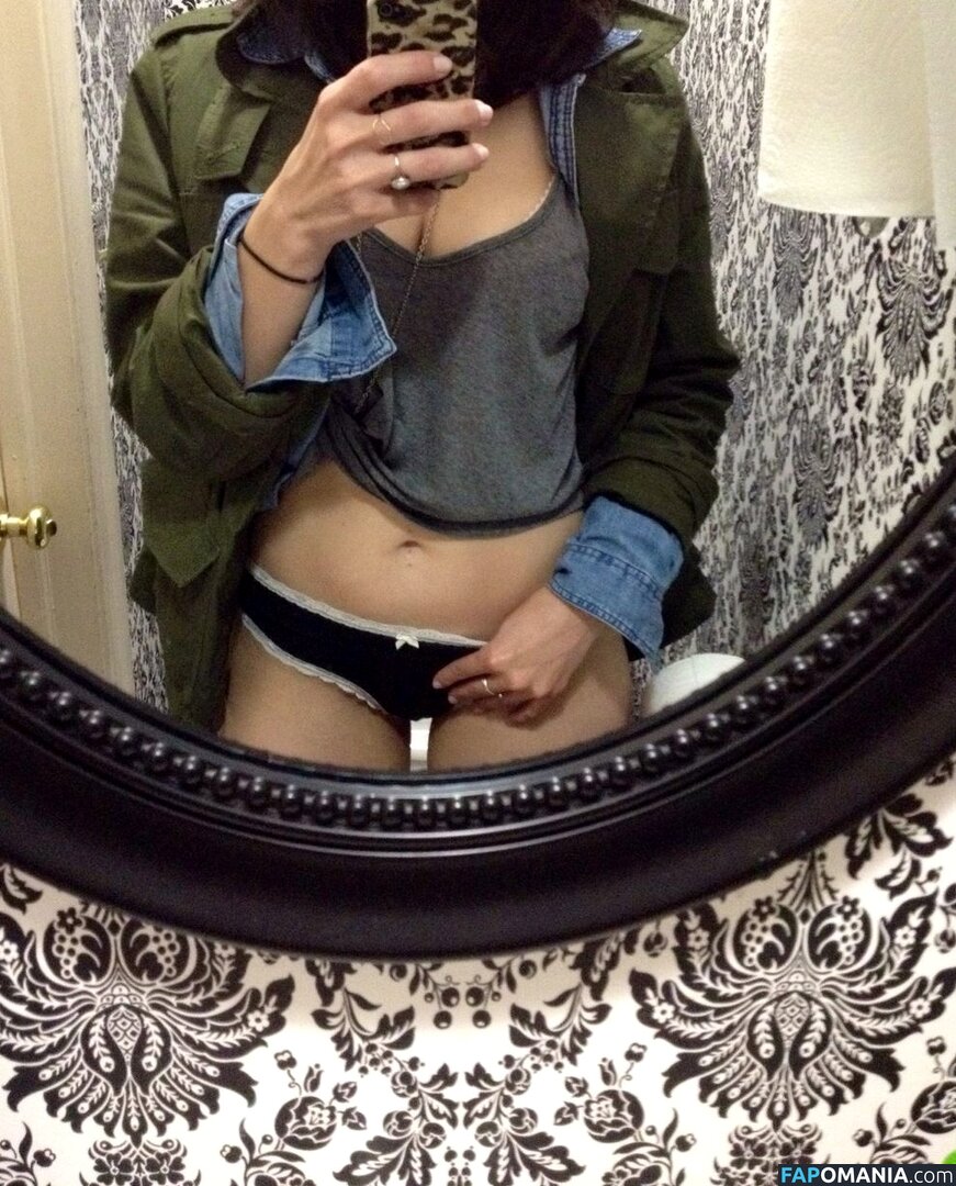 Ingrid Michaelson Nu Foto vazada #5