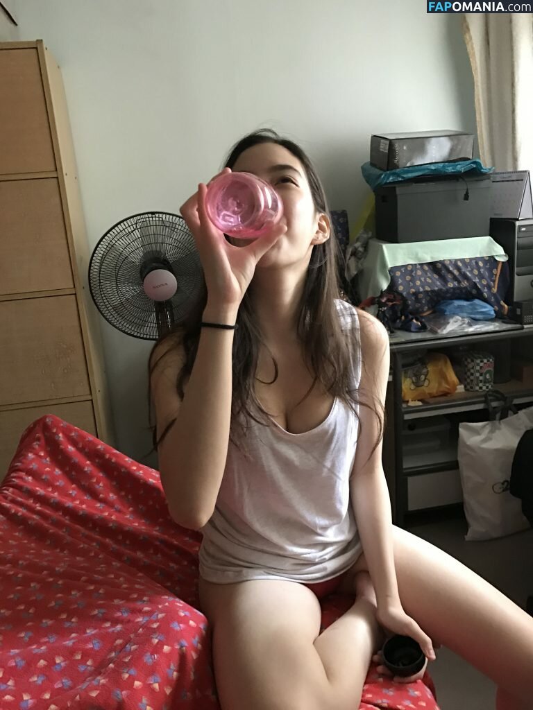 Janella Ooi Nu Foto vazada #3