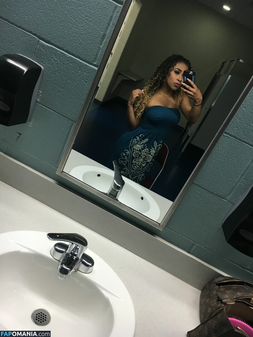 JoJo Offerman Nu Foto vazada #37