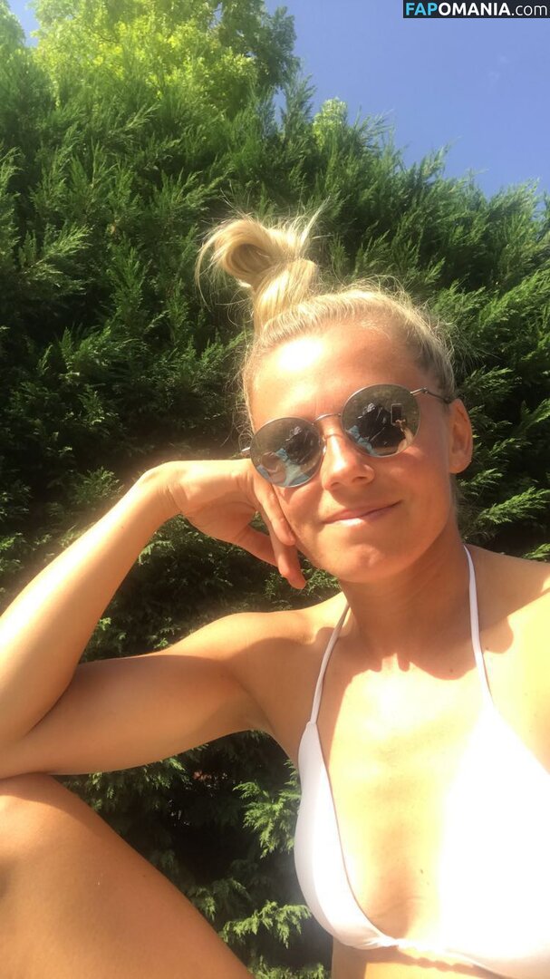 Julia Simic Nu Foto vazada #8