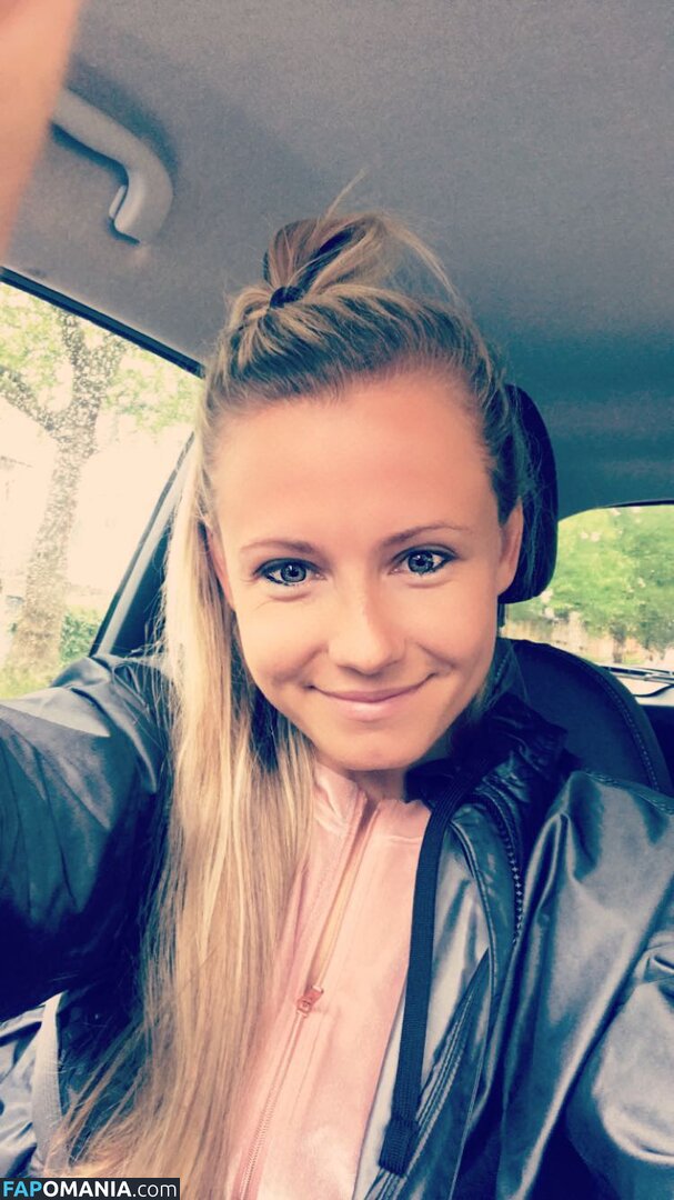 Julia Simic Nu Foto vazada #16