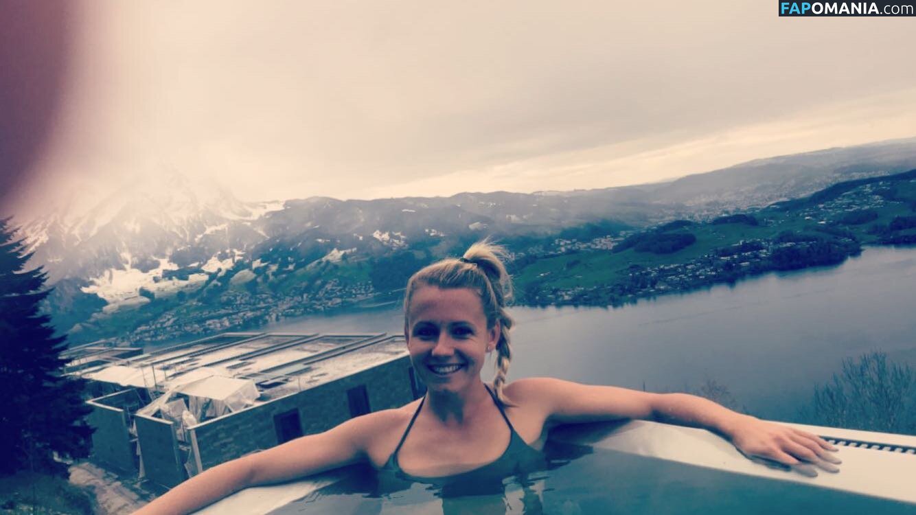 Julia Simic Nu Foto vazada #30