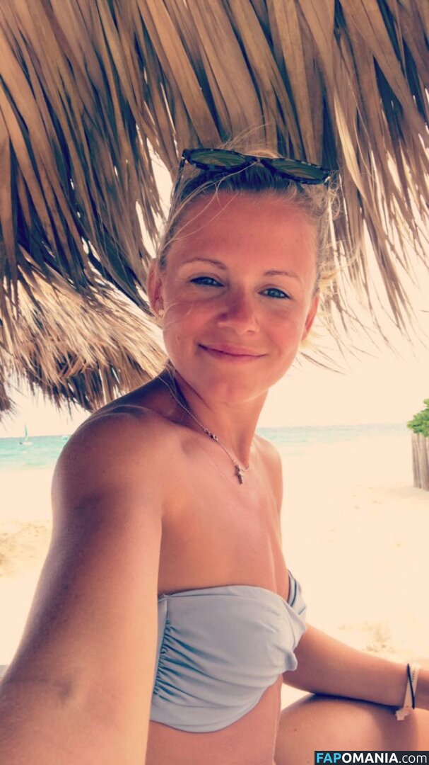 Julia Simic Nu Foto vazada #42