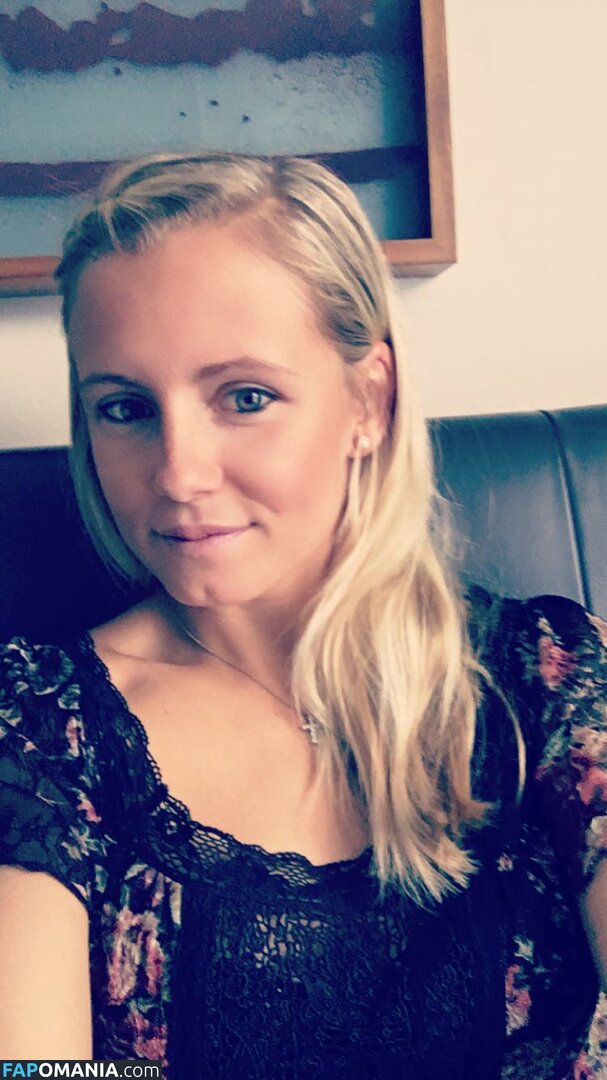 Julia Simic Nu Foto vazada #49