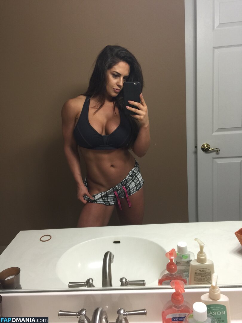 Kaitlyn WWE Nu Foto vazada #41