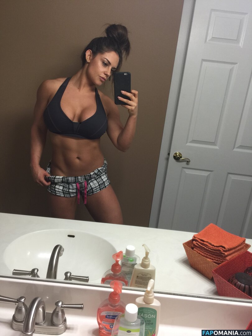 Kaitlyn WWE Nu Foto vazada #143