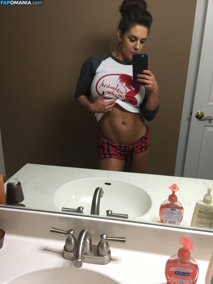 Kaitlyn WWE Nu Foto vazada #164