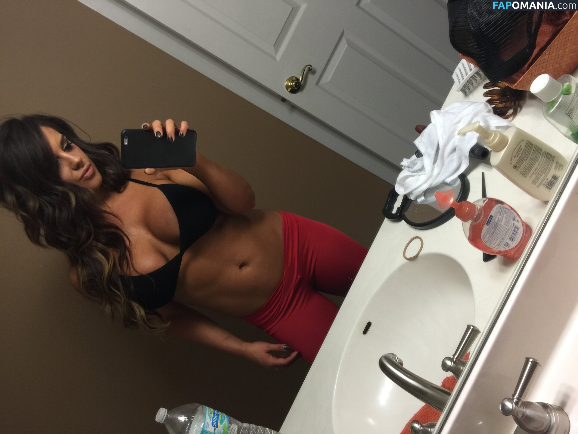 Kaitlyn WWE Nu Foto vazada #186