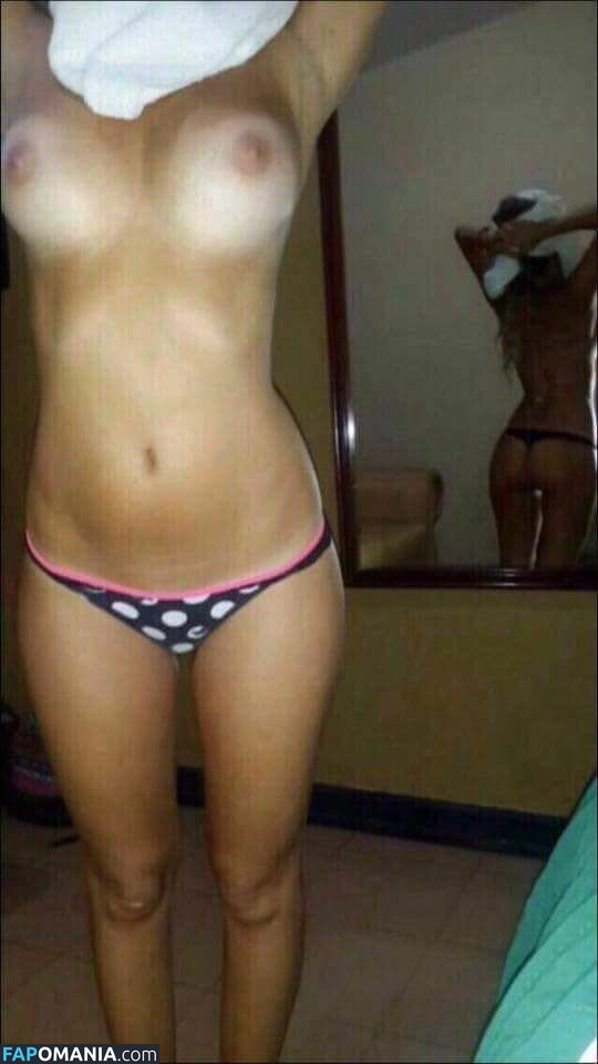 Karina Ramos Nu Foto vazada #2