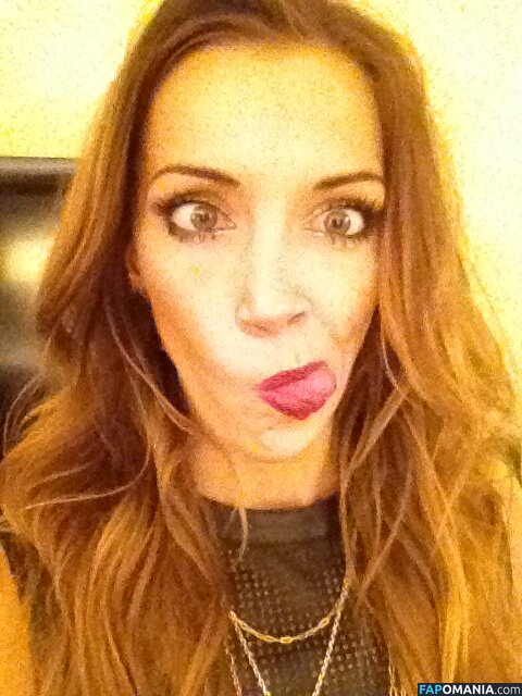 Katie Cassidy Nu Foto vazada #11