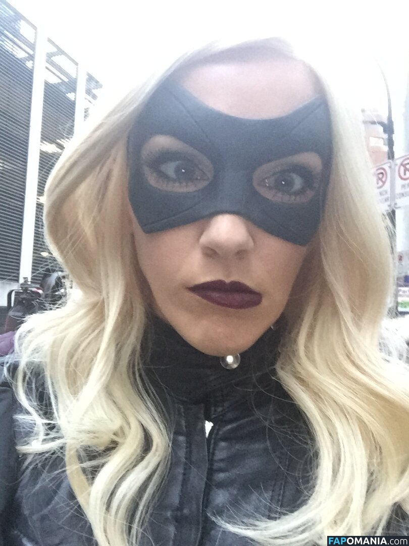 Katie Cassidy Nu Foto vazada #18