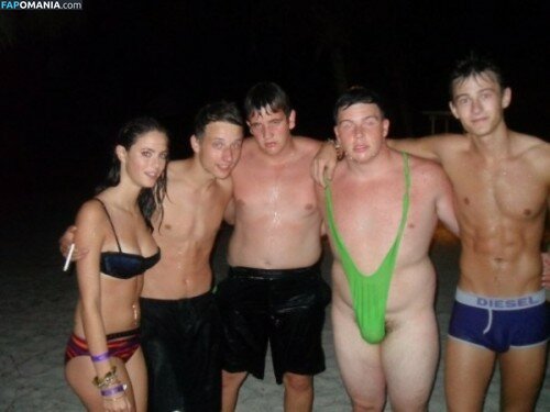 Kaya Scodelario Nu Foto vazada #27