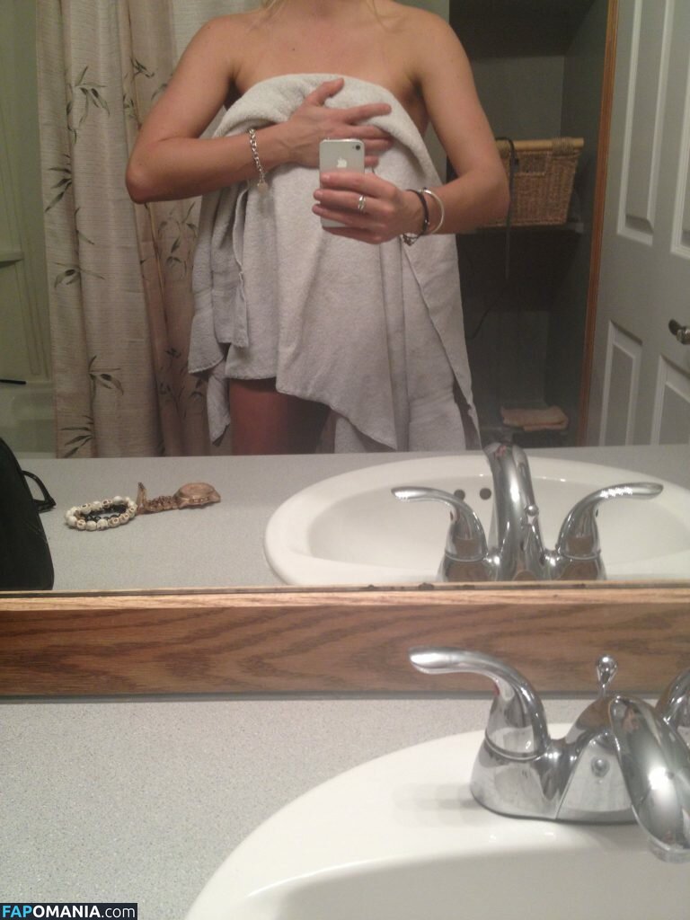 Kaylyn Kyle Nu Foto vazada #49