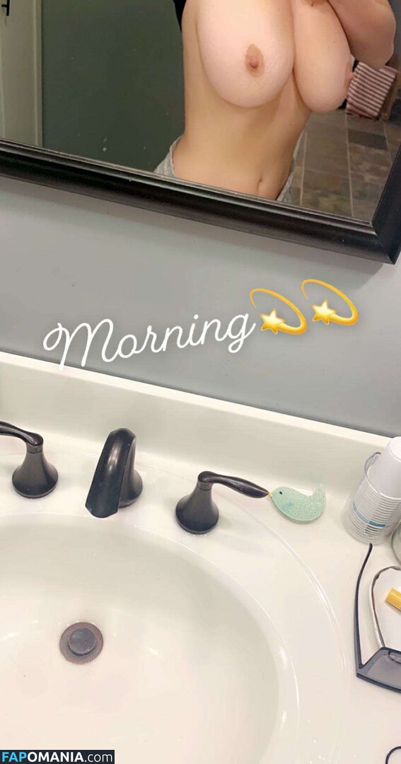 Kelsey Kay Holmer Nu Foto vazada #3