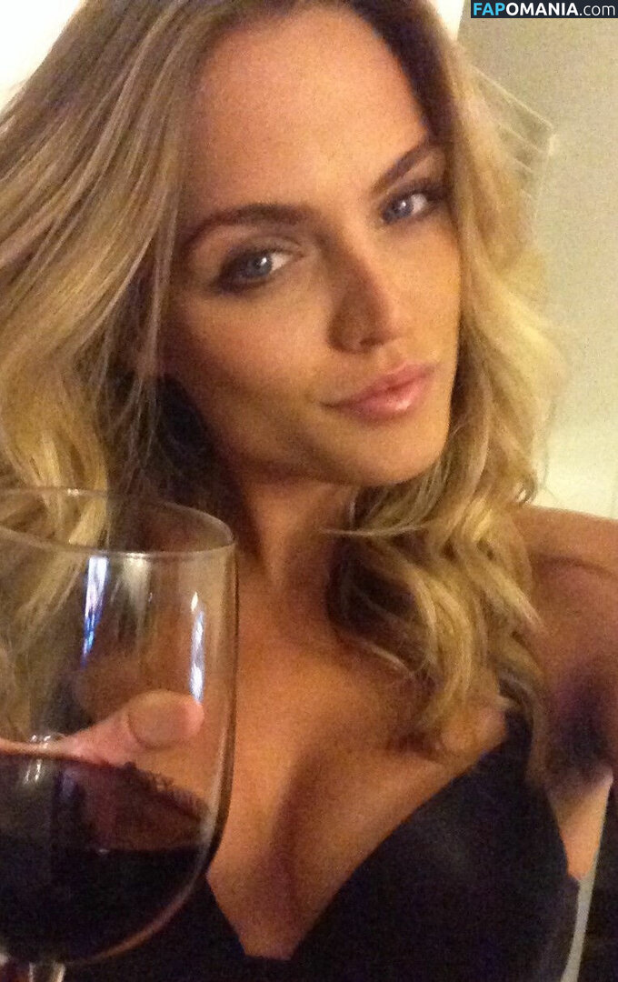 Kelsey Laverack Nu Foto vazada #6