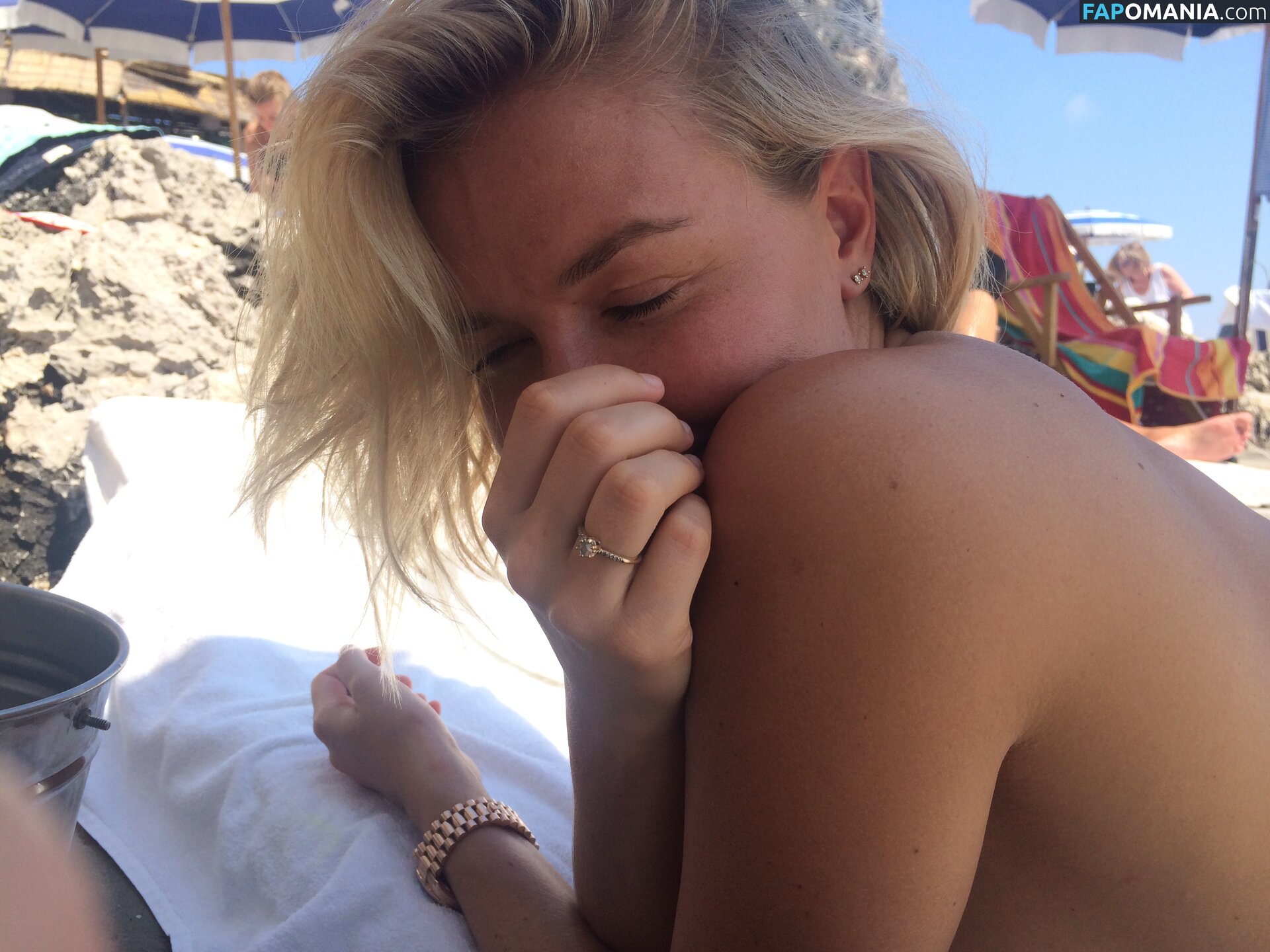 Lara Bingle Nu Foto vazada #35