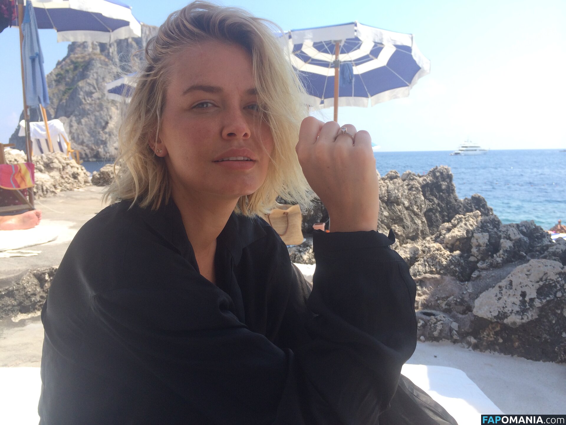 Lara Bingle Nu Foto vazada #55
