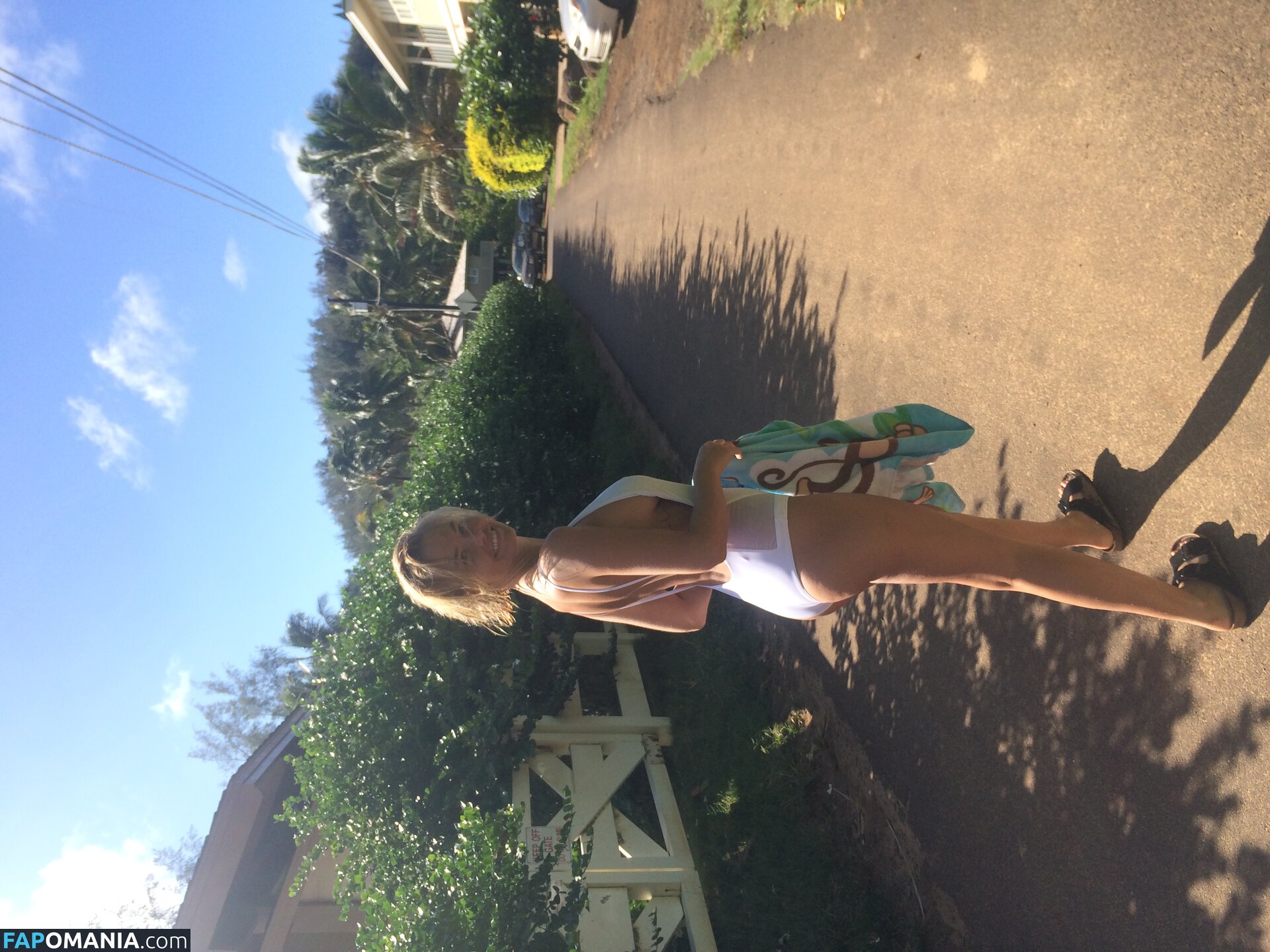 Lara Bingle Nu Foto vazada #360