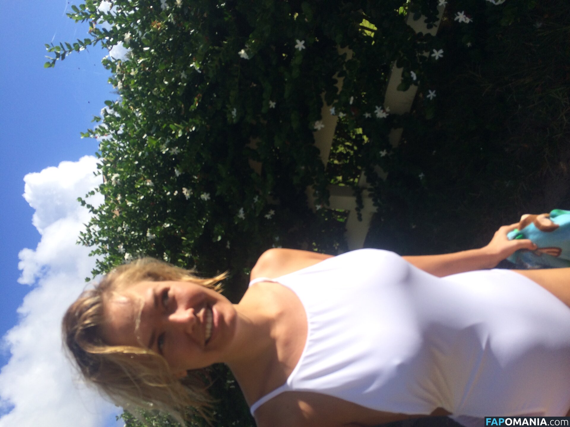 Lara Bingle Nu Foto vazada #379