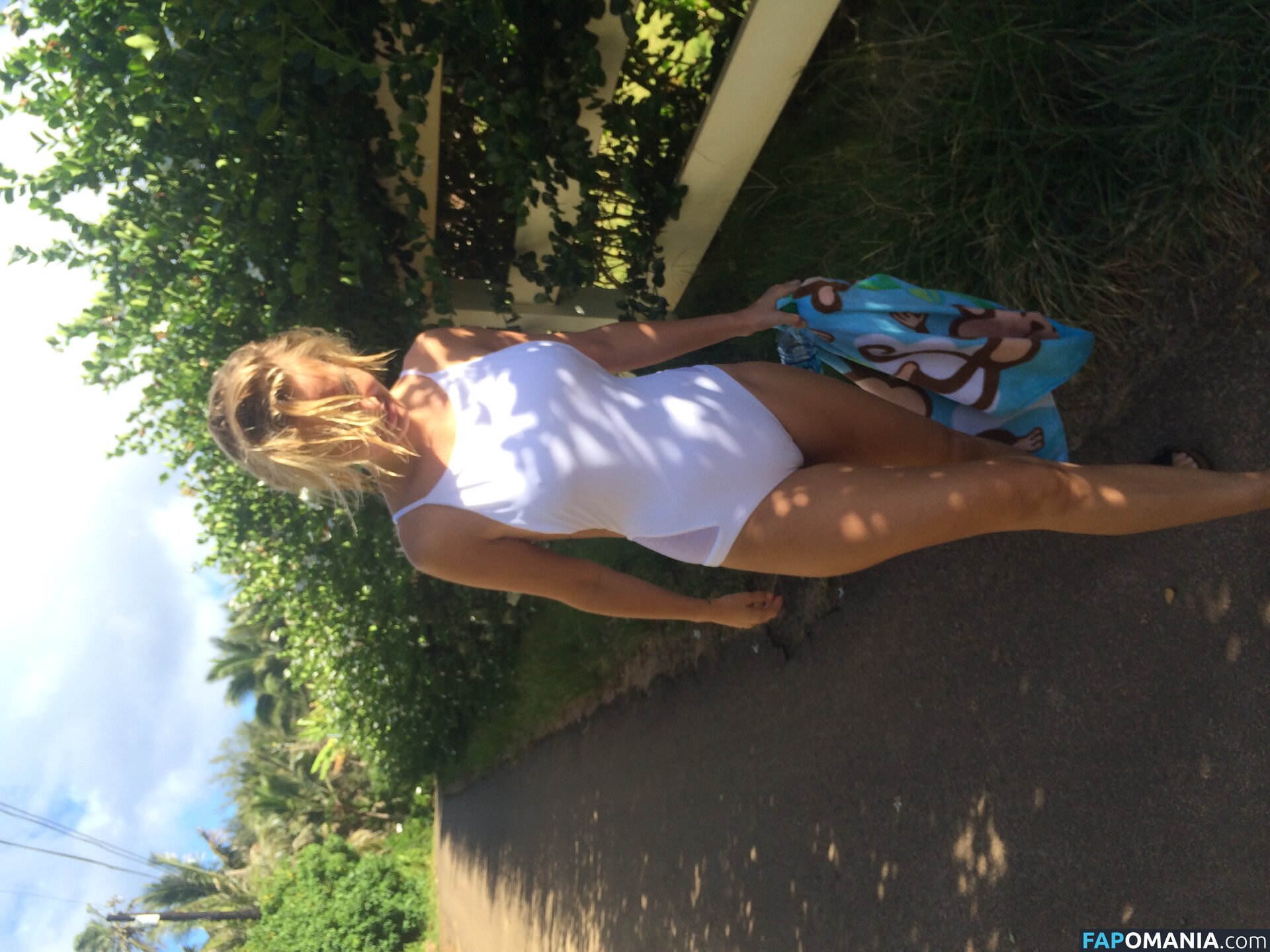 Lara Bingle Nu Foto vazada #387