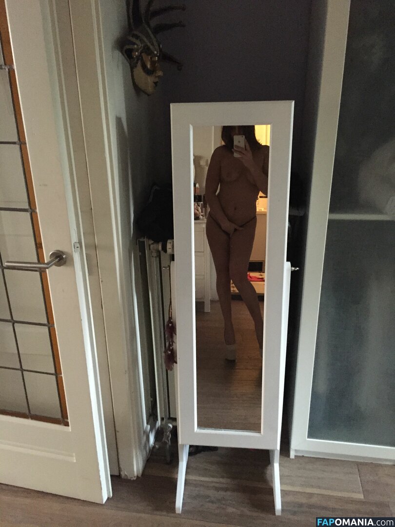 Laura Ponticorvo Nu Foto vazada #13