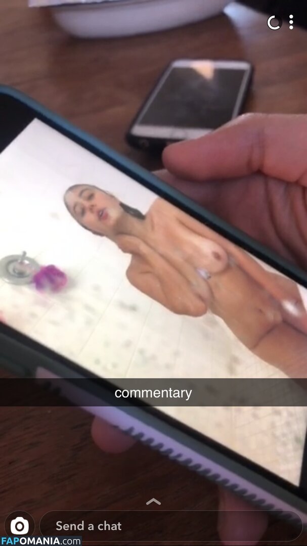 Lia Marie Johnson Nu Foto vazada #1
