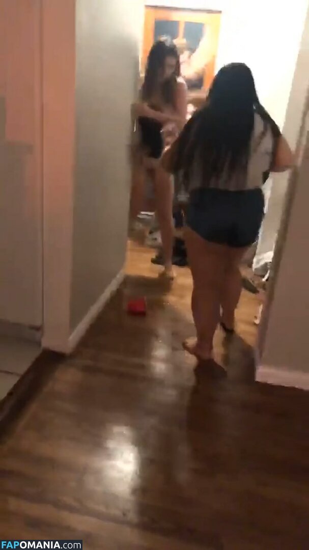 Lia Marie Johnson Nu Foto vazada #3