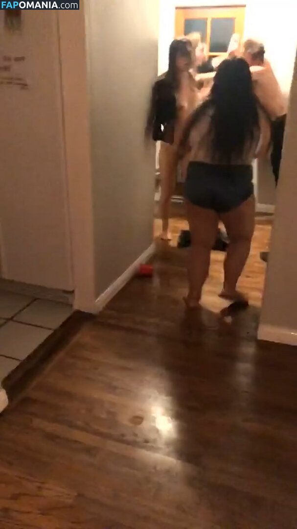 Lia Marie Johnson Nu Foto vazada #4