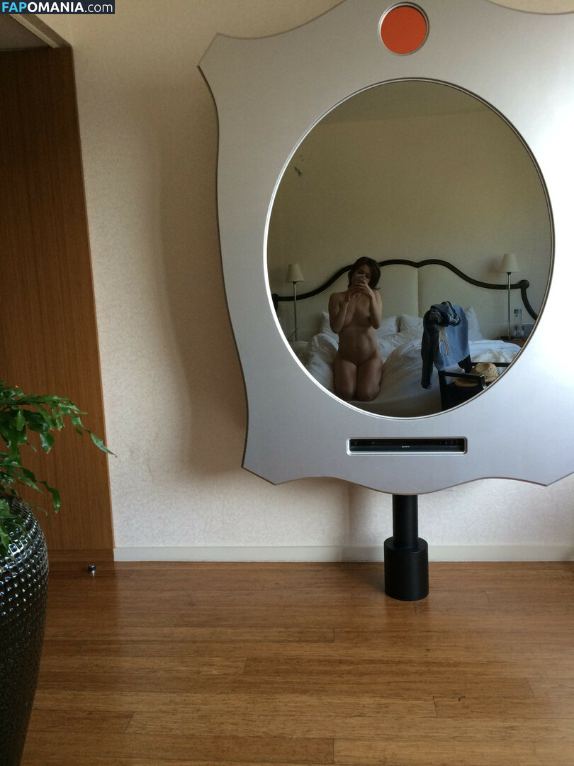 Megan Boone Nu Foto vazada #3