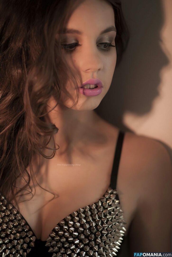 Michaela Doubravova Nu Foto vazada #10