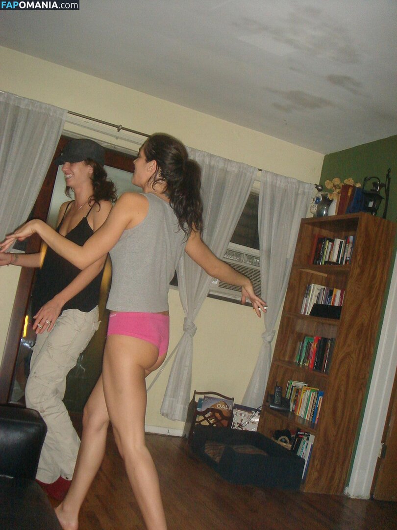 Michelle Borth Nu Foto vazada #12