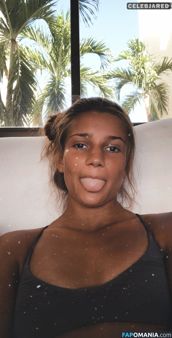 Morgan Simianer Nu Foto vazada #24