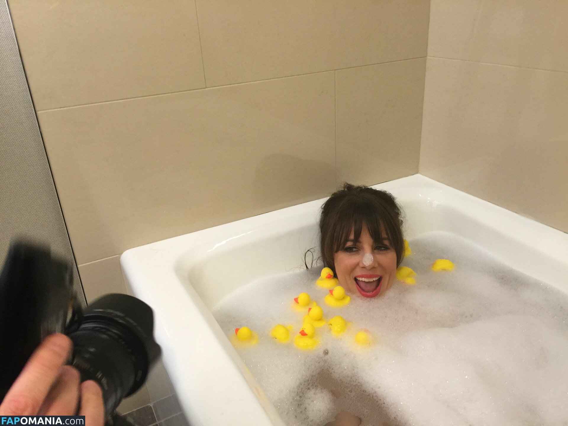 Natasha Leggero Nu Foto vazada #5