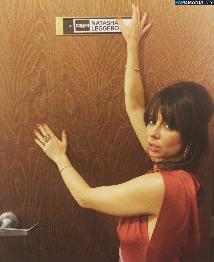 Natasha Leggero Nu Foto vazada #11